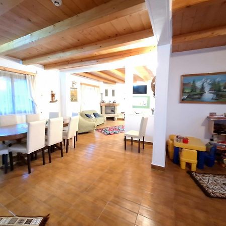 Clematis House Villa Voroneț Eksteriør billede