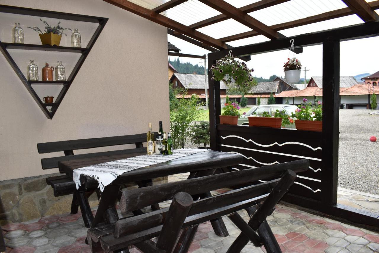 Clematis House Villa Voroneț Eksteriør billede
