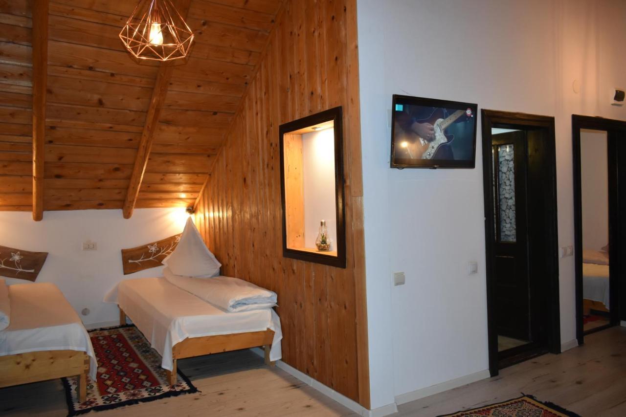 Clematis House Villa Voroneț Eksteriør billede