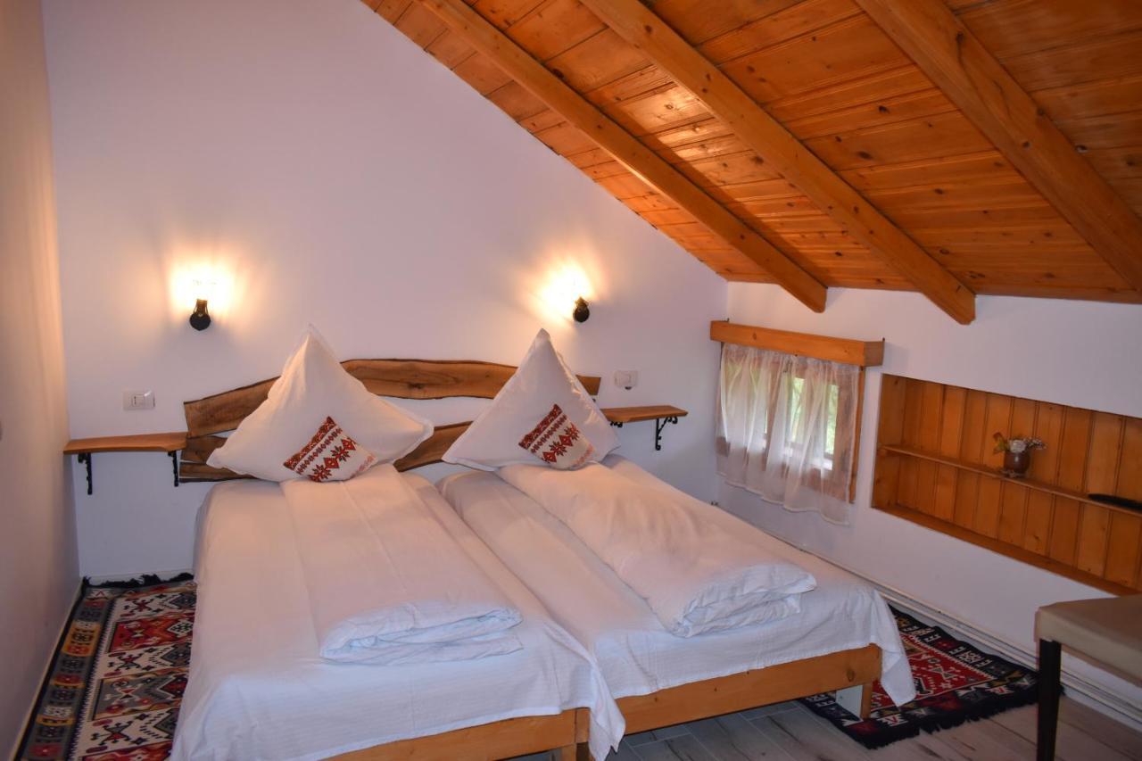 Clematis House Villa Voroneț Eksteriør billede
