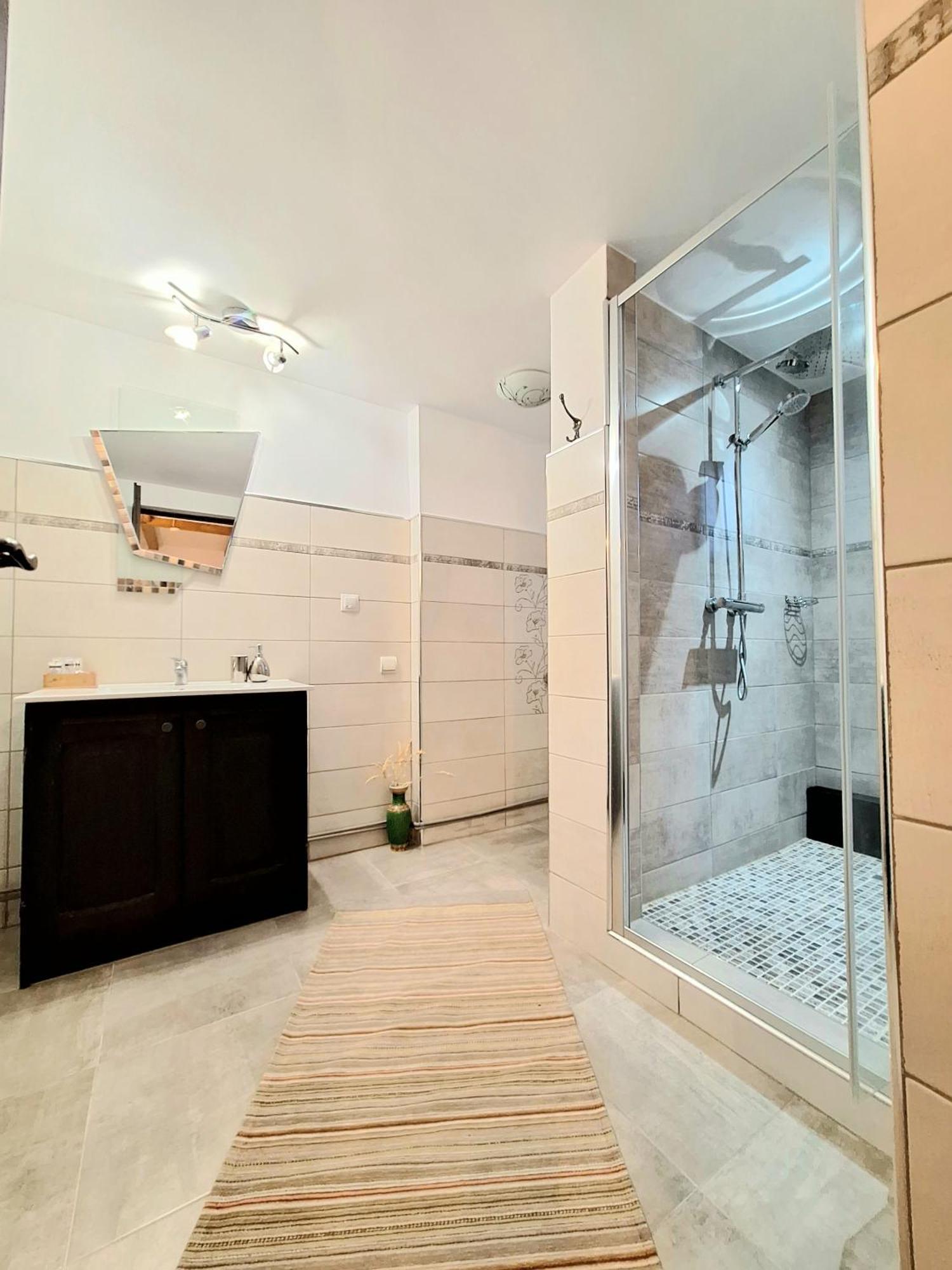 Clematis House Villa Voroneț Eksteriør billede
