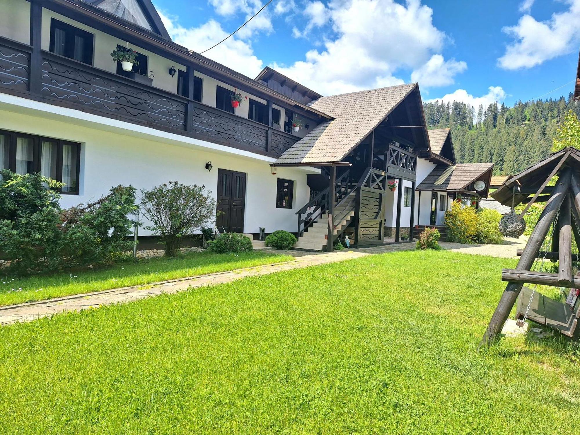 Clematis House Villa Voroneț Eksteriør billede